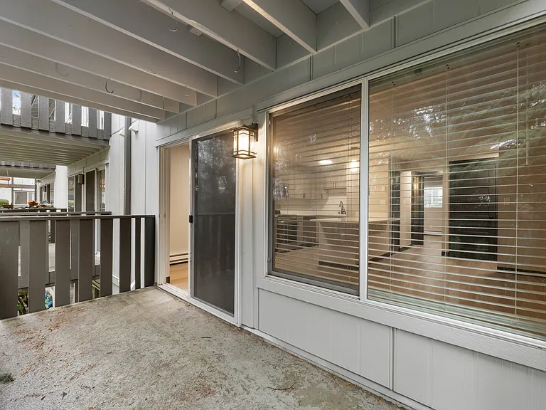 Bayswater Apartments — Photo 26