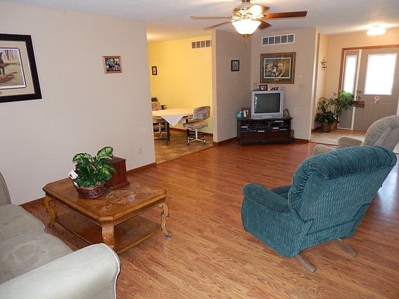 3rd image of 34184 Sweet Pea Ln