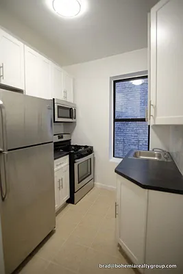 Rented by Bohemia Realty Group | media 2