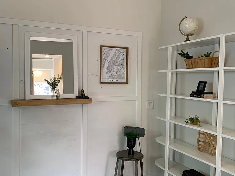 Pine St — Photo 25