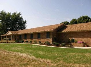 123 Paddock Dr, Nicholasville, KY 40356
