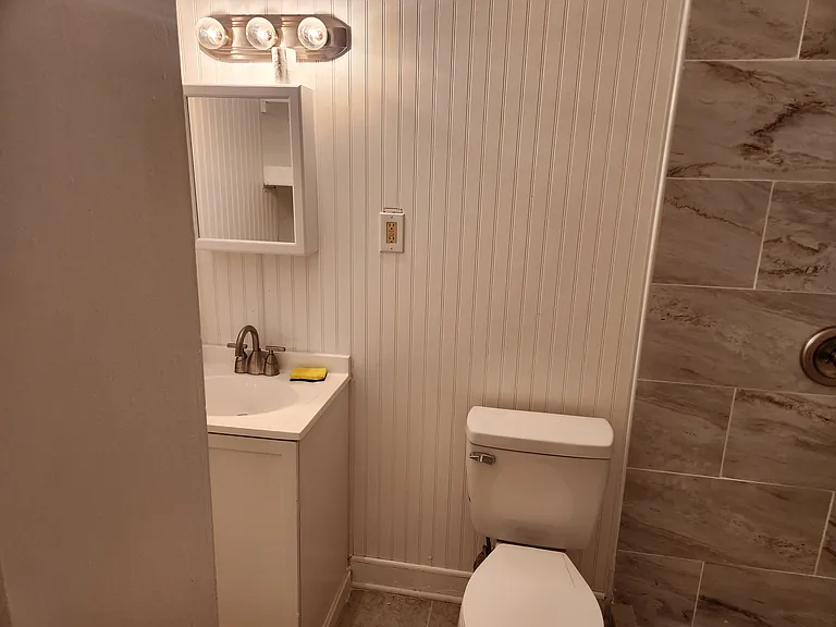 2411 S Shelby St #2 — Photo 9