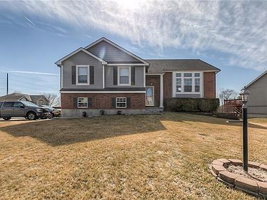 1215 Wildwood St, Leavenworth, KS 66048 | Zillow