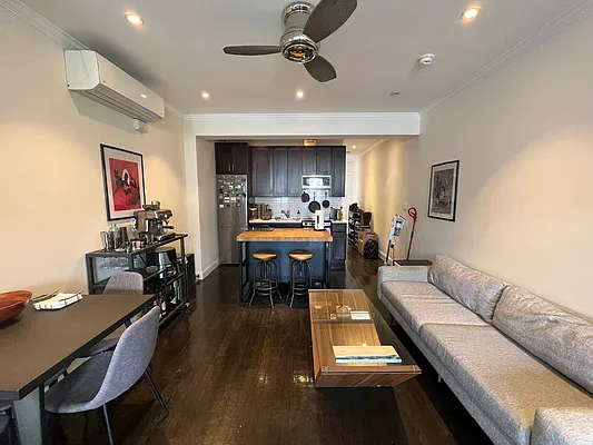 Rented by Avenues Real Estate | media 18