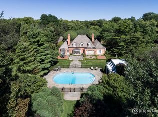 88 Locust Rd, Winnetka, IL 60093