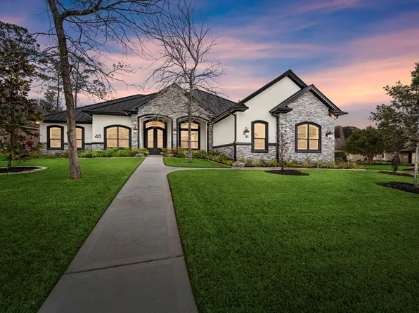 48 W Oaks Ct, Montgomery, TX 77356