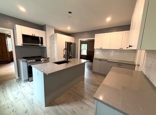 176 Laurel Hill Ave FLOOR 1, Pascoag, RI 02859