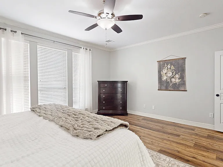 3200 Hilltop Ct — Photo 18