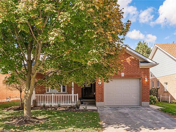 3rd image of 3 Sprucehaven Ct