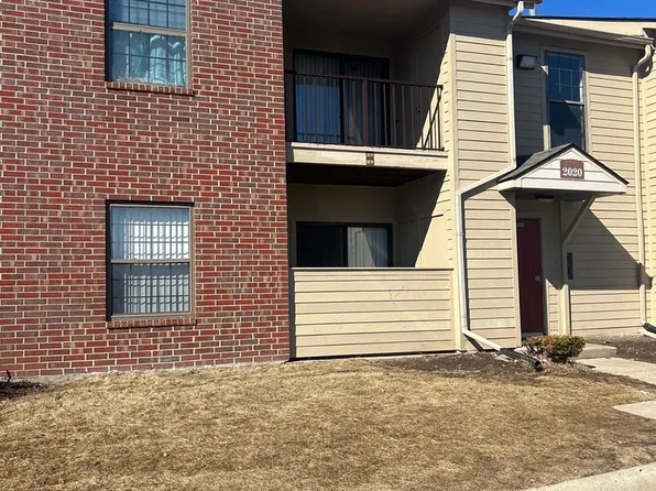 2020 N Rand Rd Unit 109, Palatine, IL 60074