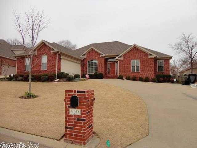 1st image of 105 Black Oak Pl