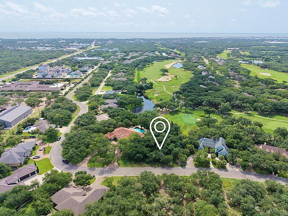 3rd image of 418 Olympic Dr