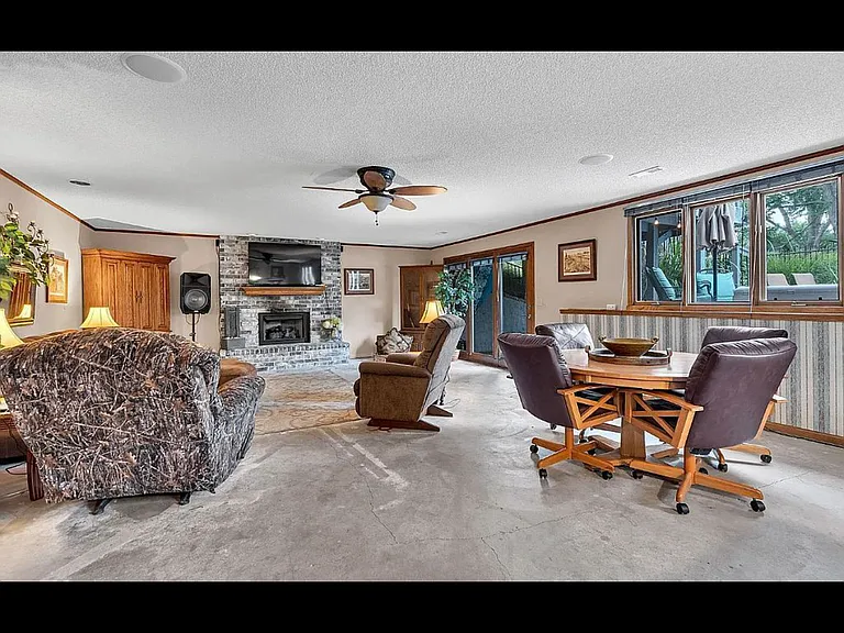 7805 W Quail Run Cir — Photo 8