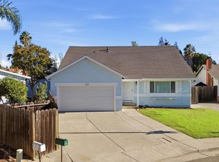 1325 Holmes Ct, Fairfield, CA 94533
