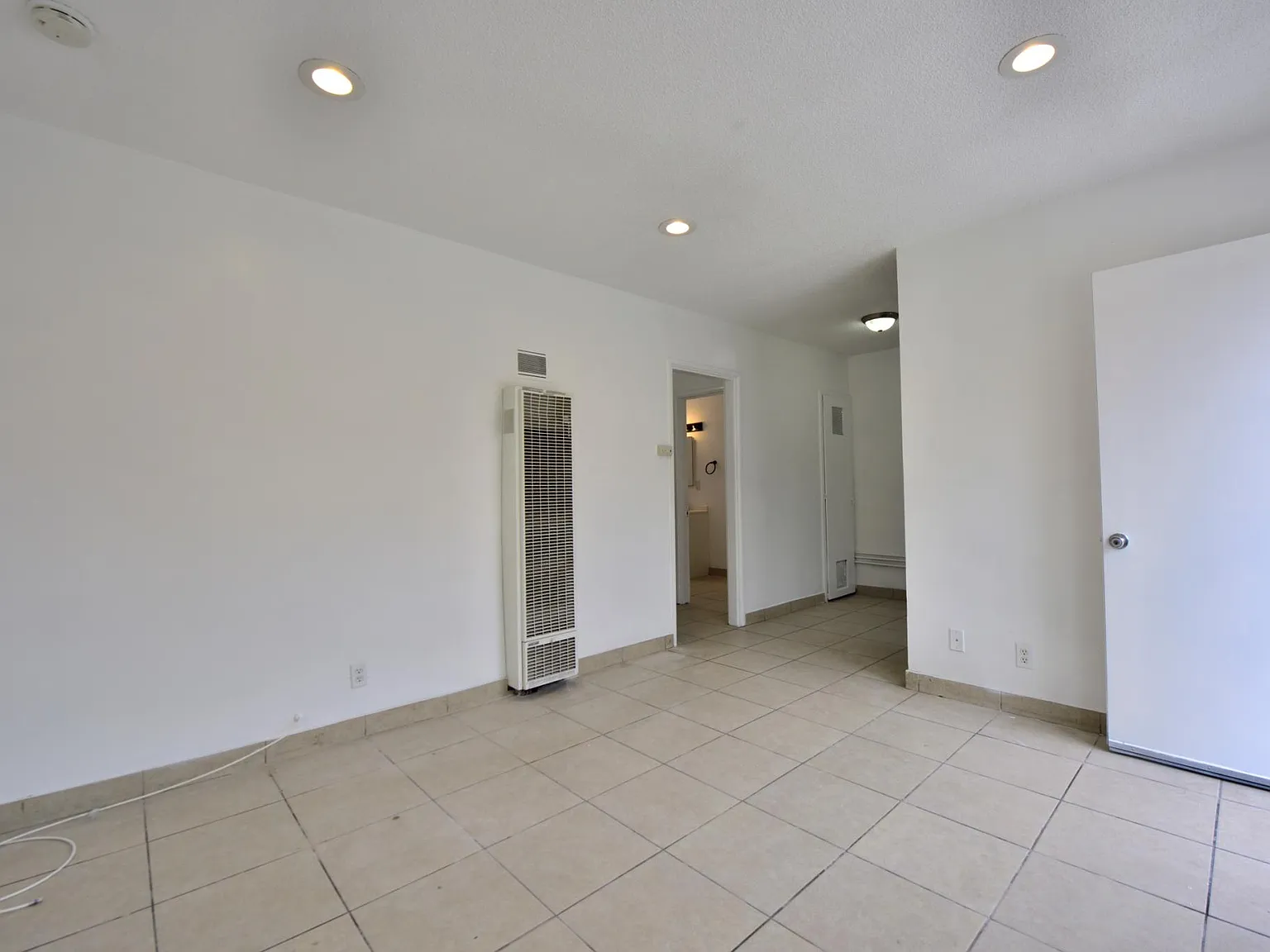 1 bed, 550 sqft, $1,800 — Photo 4