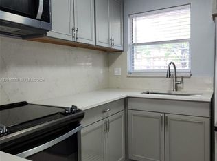 2811 N Pine Island Rd APT 107, Sunrise, FL 33322