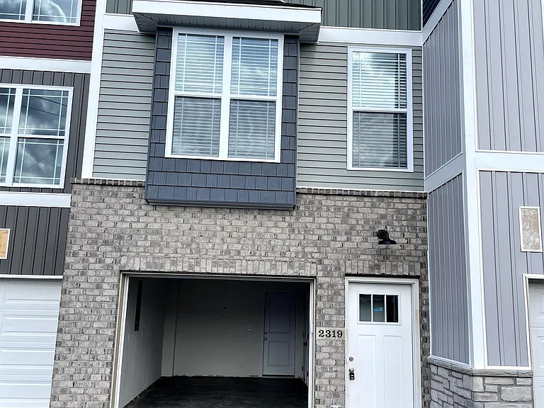 2315 Anderson Rd — Photo 1