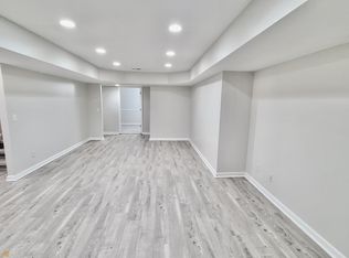 514 Roswell Green Ln, Roswell, GA 30075