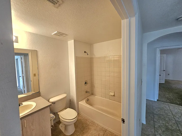 112 SW Peacock Blvd #7-101 — Photo 7