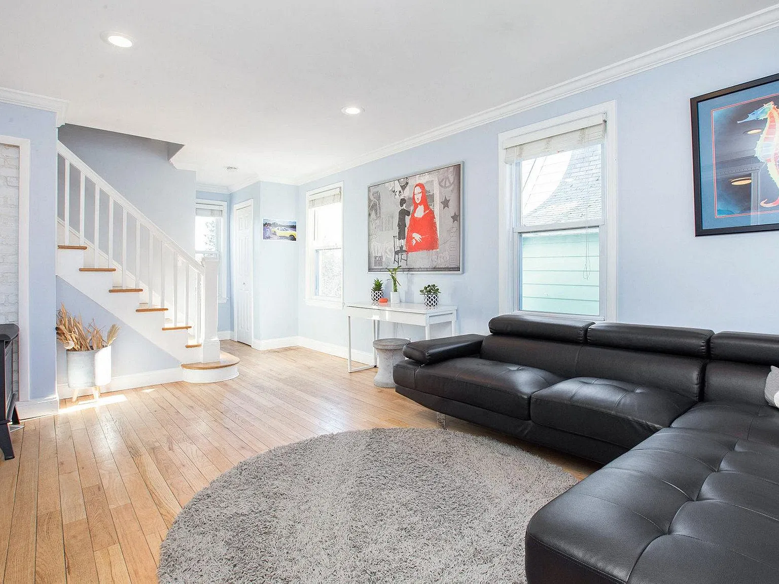 3 bed, 2.5 bath, 1152 sqft, $4,100 — Photo 3