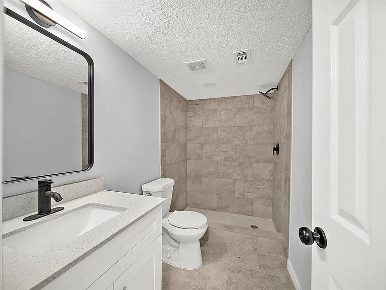 16415 Woodrow St #24 — Photo 8
