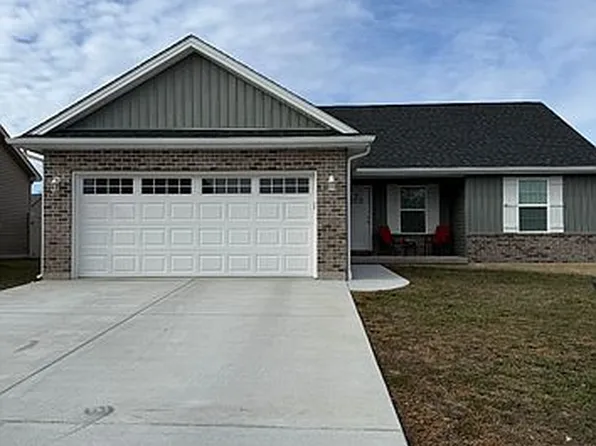 101 Rockport Dr, Troy, MO 63379