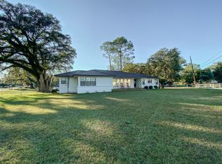 101 N Glenn St, Geneva, AL 36340