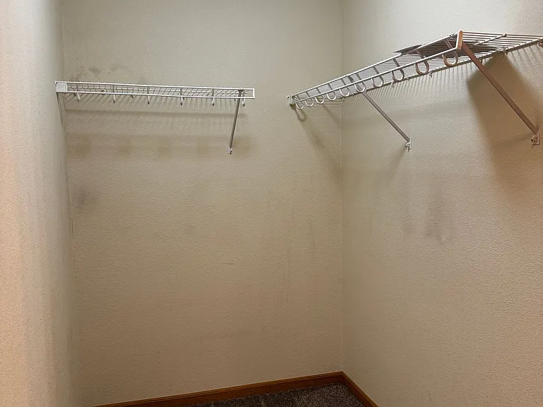 West Lake II Apartments — Photo 8