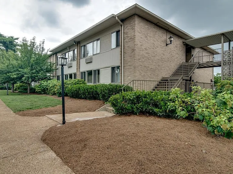 2020 Beech Ave #C19 — Photo 22