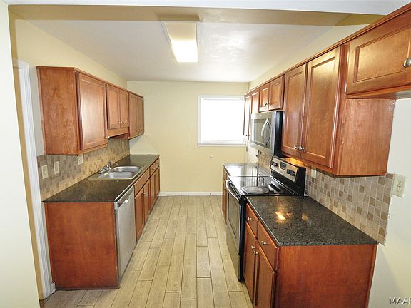 5th image of 718 W Edgemont Ave #B
