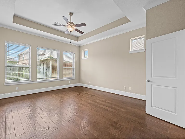 2907 Jadestone Ln — Photo 32