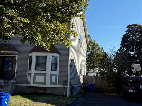 42 Bayswater St Unit 42, Boston, MA 02128