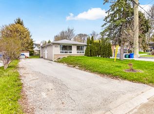 753 Elgin St, Newmarket, ON L3Y 3B9