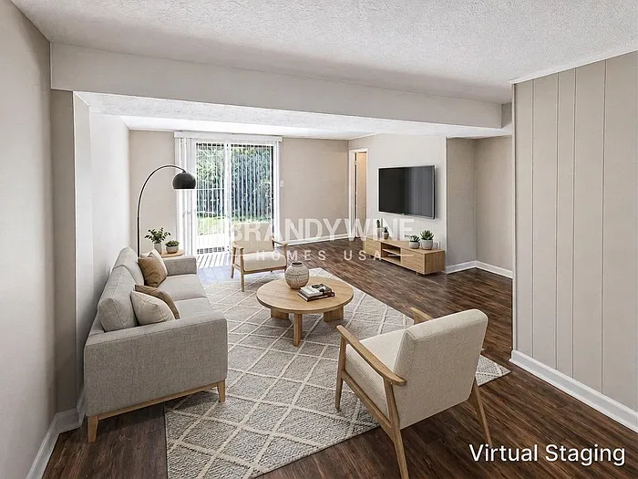 4 bed, 2.0 bath, 1400 sqft, $1,873 — Photo 3