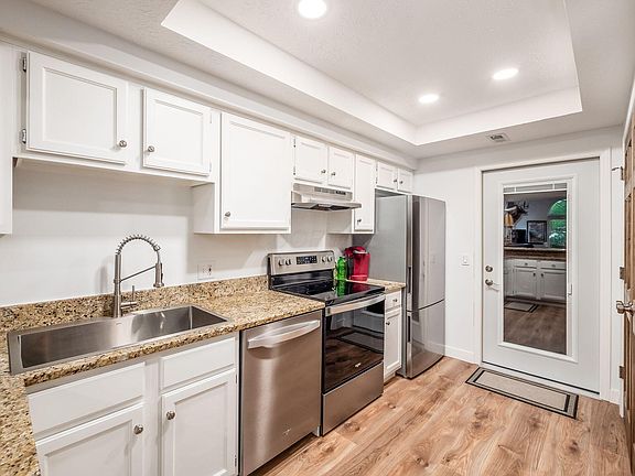 3rd image of 5761 Willow Lake Dr