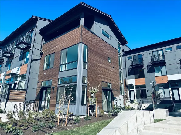 2034 24th Avenue S, Seattle, WA 98144