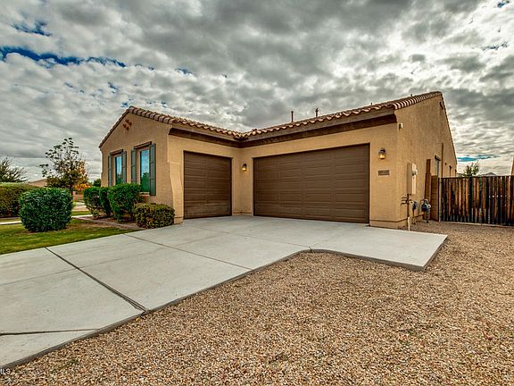 3rd image of 21053 E Sunset Dr