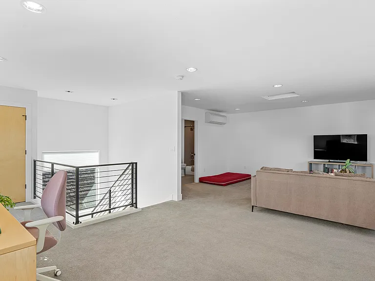 4311 N Borthwick Ave #1 — Photo 12