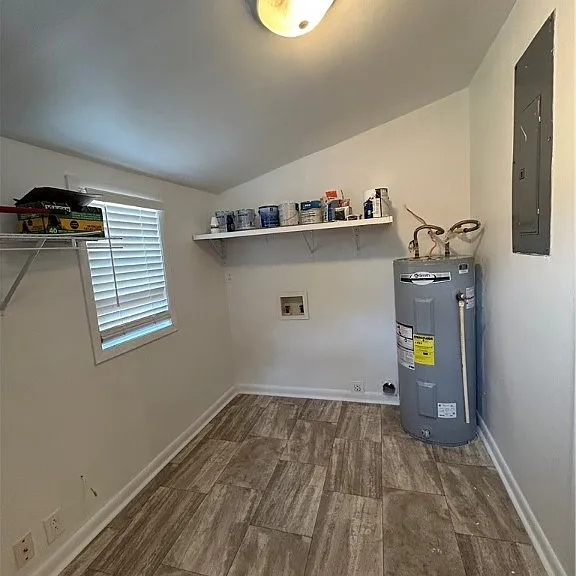 503 E 6th Ave — Photo 5