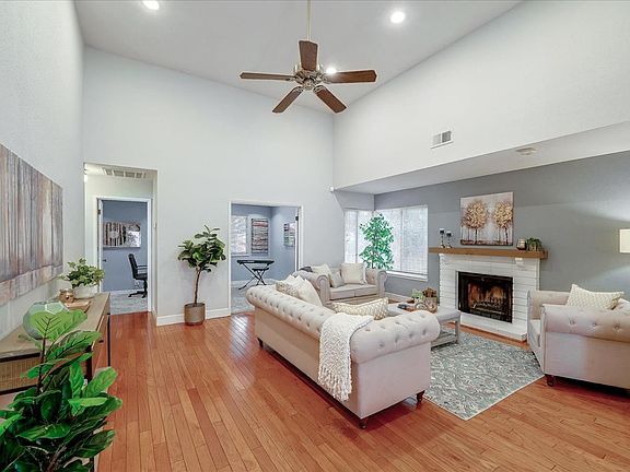 5th image of 14886 Tahoe Way