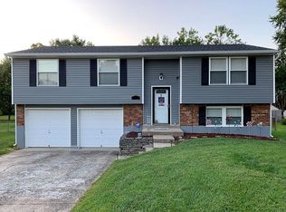 9401 Candywood Ln, Louisville, KY 40291