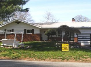 39 Cedar Rd, Pompton Plains, NJ 07444