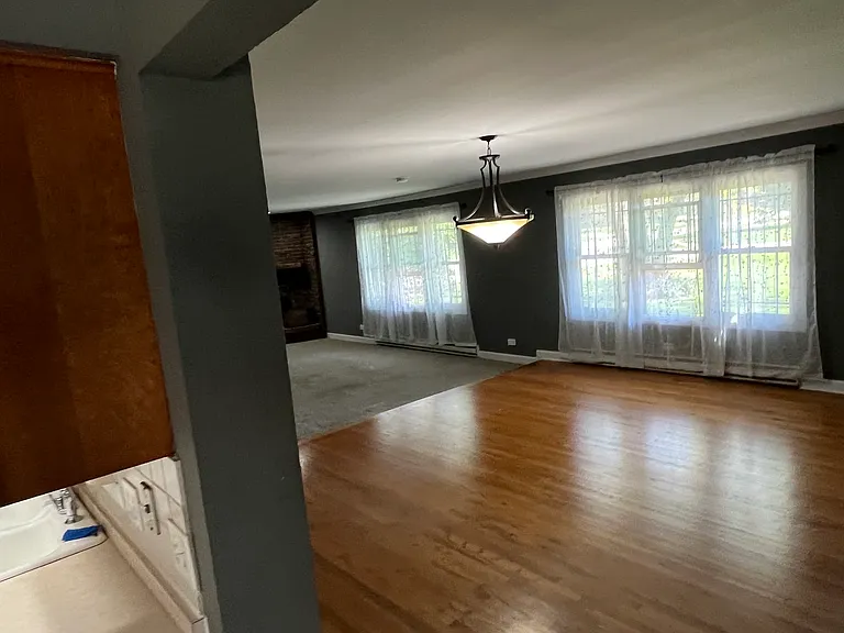 230 Woodrow St — Photo 5