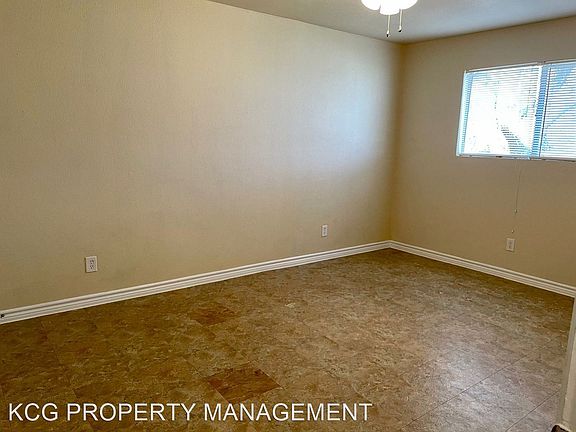 4th image of 1501 Vail St APT D