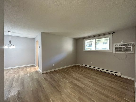 3rd image of 845 Milford Dr