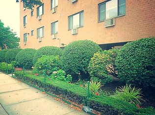 6236 59th Dr APT 203, Maspeth, NY 11378