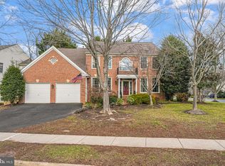 7933 Hollington Pl, Fairfax Station, VA