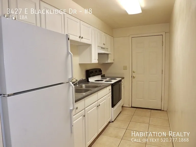 3427 E Blacklidge Dr #8 — Photo 2