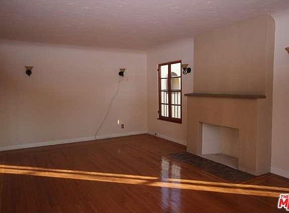 2nd image of 1058 S Crescent Heights Blvd