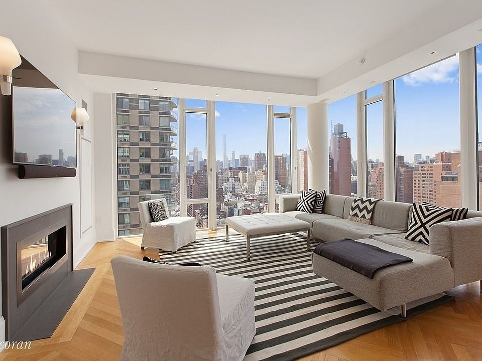1st image of 305 E 85th St #18A
